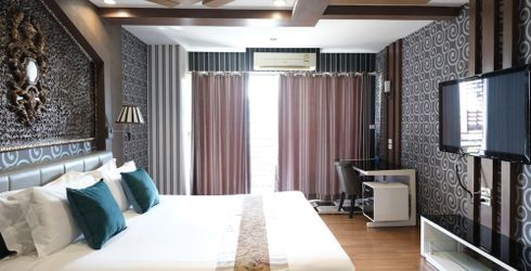 hotel room image