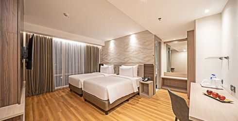 hotel room image