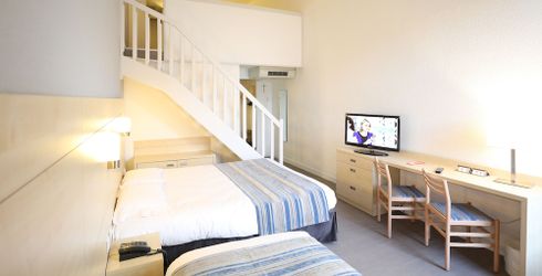 hotel room image