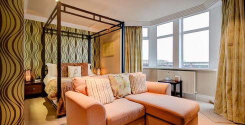 hotel room image