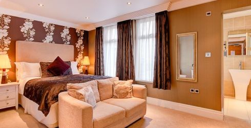 hotel room image