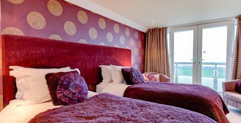 hotel room image
