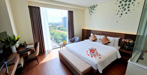hotel room image