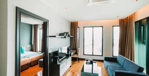 hotel room image