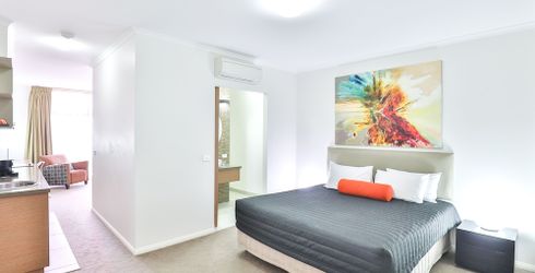 hotel room image