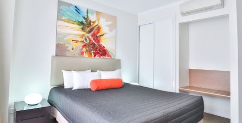 hotel room image