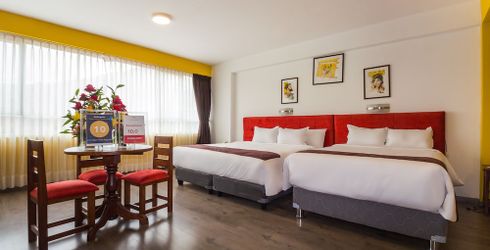 hotel room image