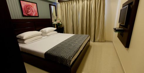 hotel room image