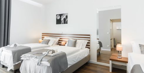 hotel room image