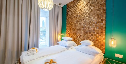 hotel room image