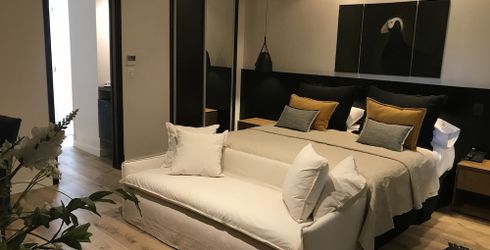 hotel room image