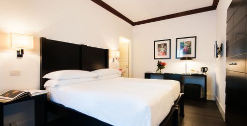 hotel room image
