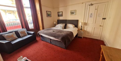 hotel room image
