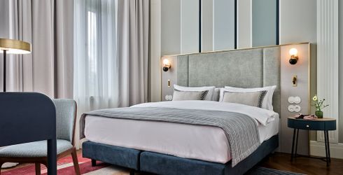hotel room image