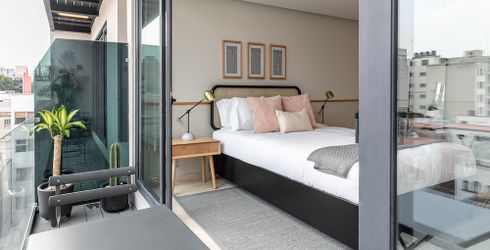 hotel room image