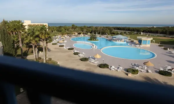 Ramada Plaza by Wyndham Tunis hotel in Ла-Марса