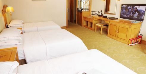 hotel room image