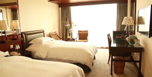 hotel room image