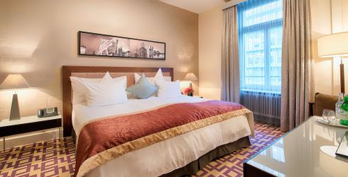 hotel room image