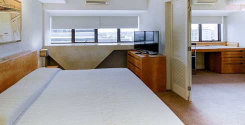hotel room image