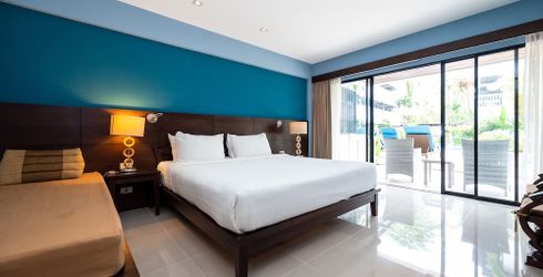 hotel room image