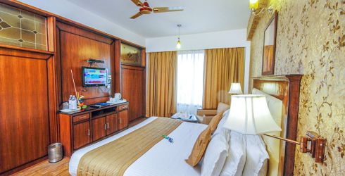 hotel room image