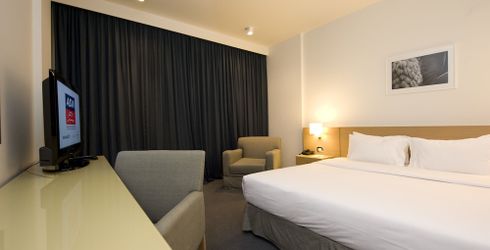 hotel room image