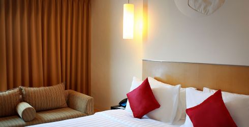 hotel room image