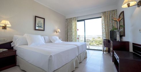 hotel room image