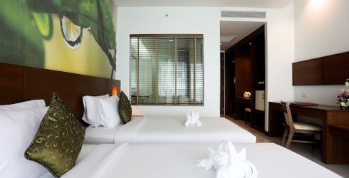 hotel room image