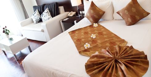 hotel room image