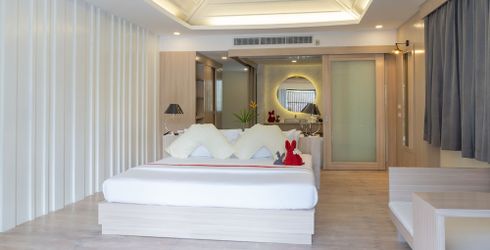 hotel room image