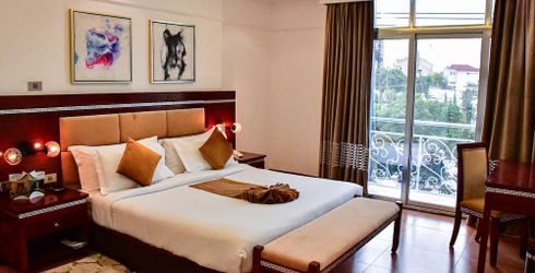 hotel room image