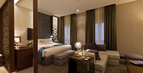 hotel room image