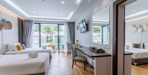 hotel room image