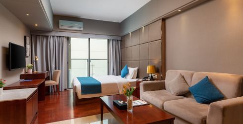 hotel room image