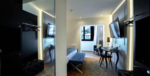 hotel room image
