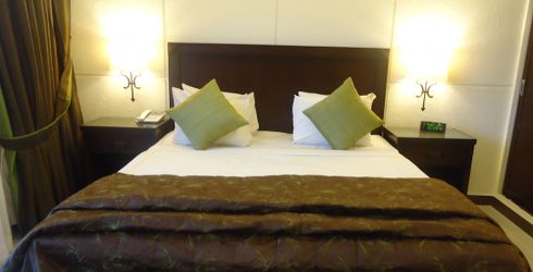 hotel room image