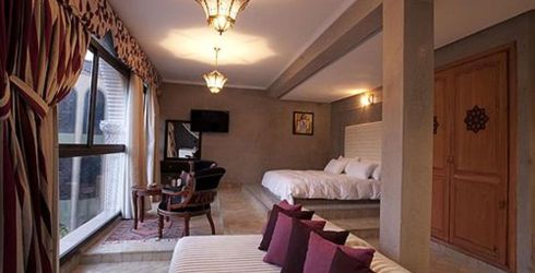 hotel room image