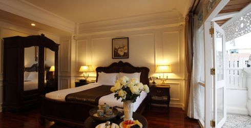 hotel room image