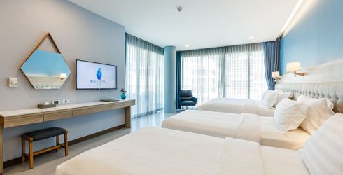 hotel room image