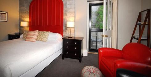 hotel room image