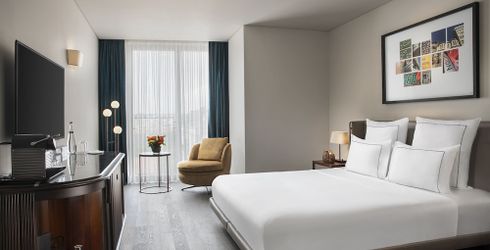hotel room image