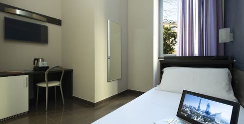 hotel room image