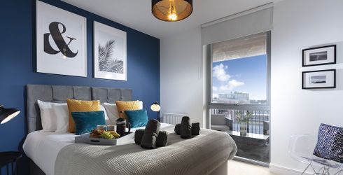 hotel room image