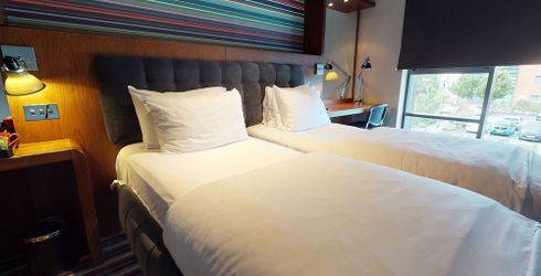 hotel room image