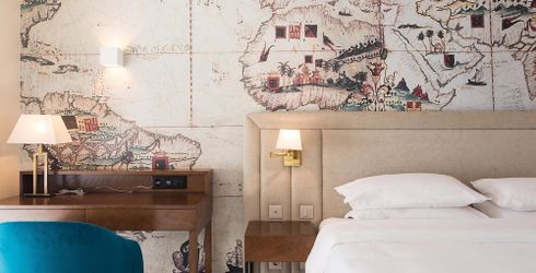 hotel room image