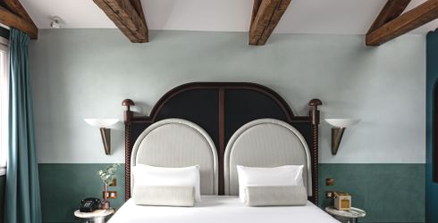 hotel room image