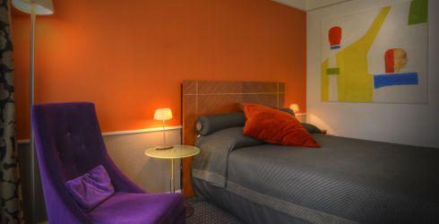 hotel room image