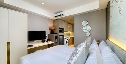 hotel room image